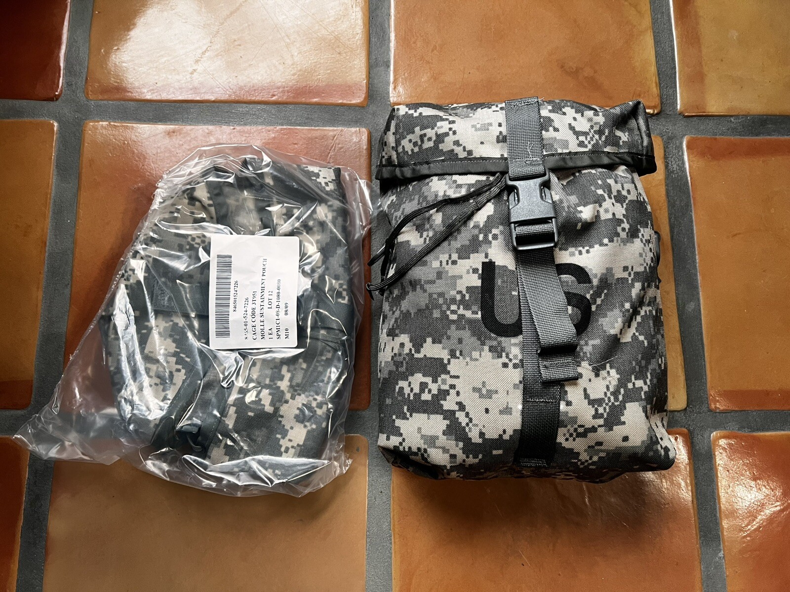 QTY 1 US Military MOLLE ACU SUSTAINMENT POUCH for US ARMY Rucksack Back Pack NIB