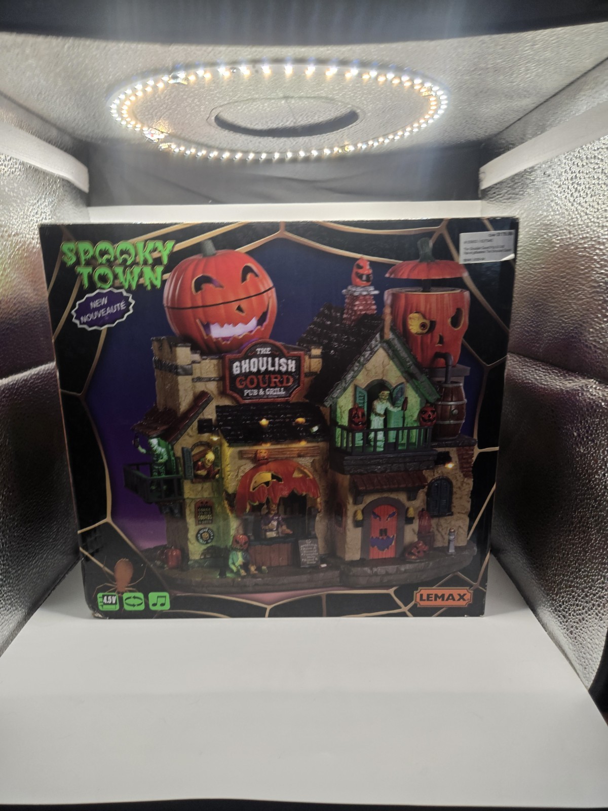Lemax Spooky Town - Ghoulish Gourd Pub & Grill