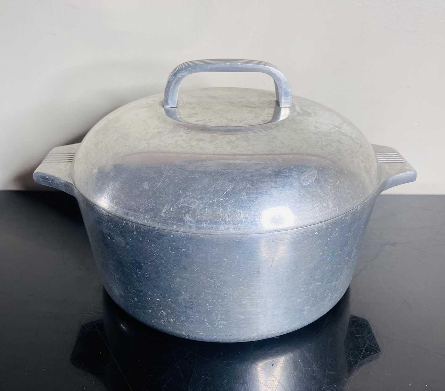 Vintage Wagner Ware Sidney 0 Magnalite Round 5 Quart Dutch Oven 4248 P