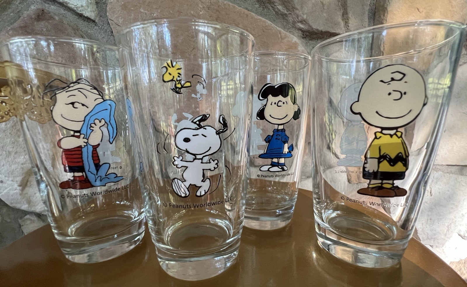 Peanuts Worldwide LLC Glasses Lucy Snoopy Linus Charlie Brown
