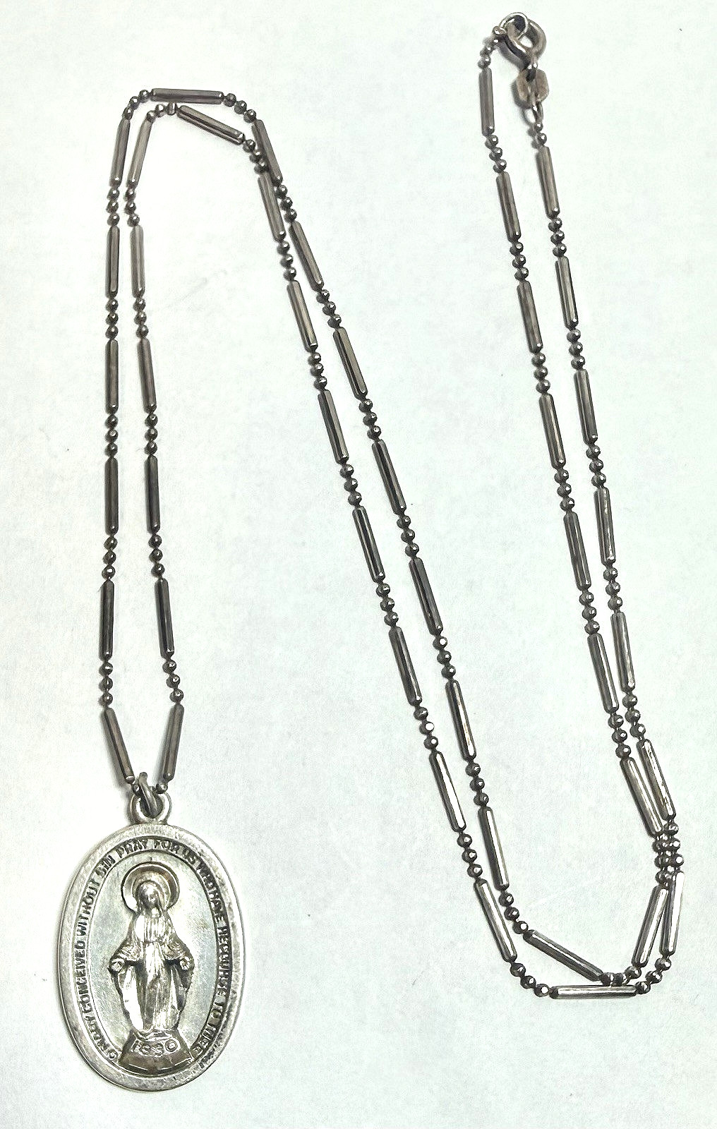 VTG 925 STERLING SILVER RELIGION CROSS  SAINT NECKLACE CHAIN 24