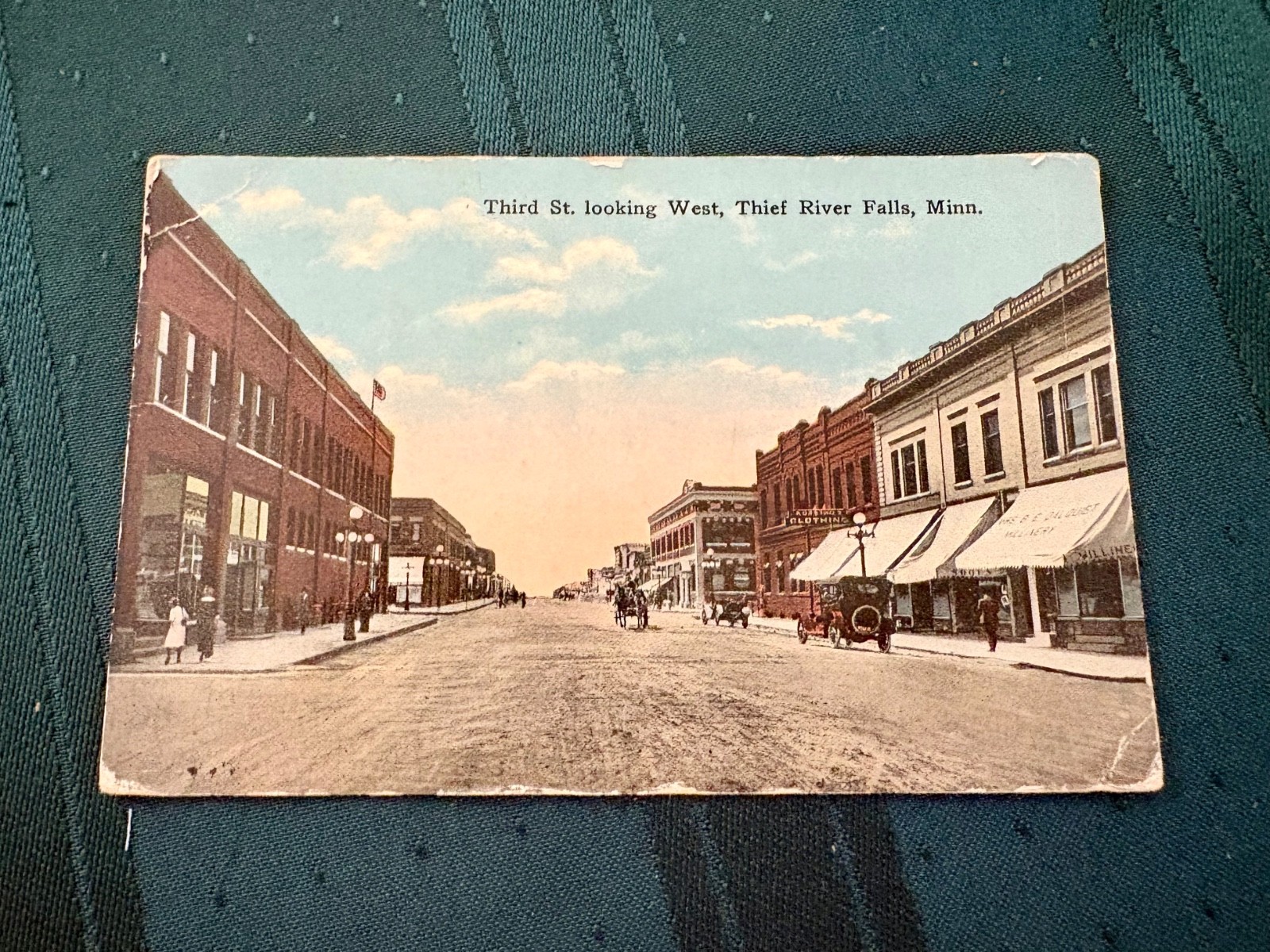 VINTAGE THIRD ST. WEST POSTCARD -THIEF RIVER FALLS, MINNESOTA MN-