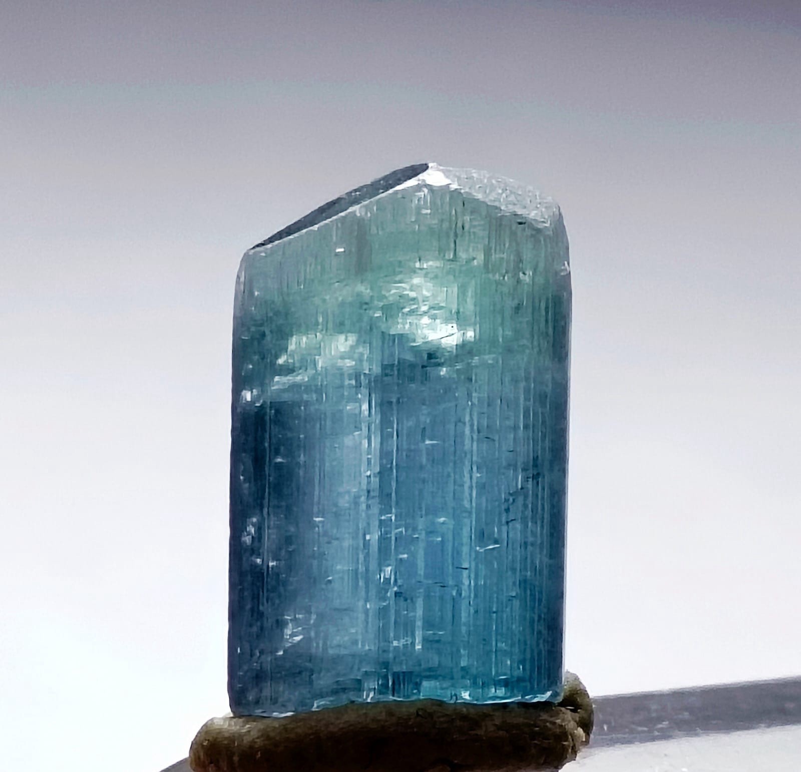 Beautiful An Amazing Naturel Top Quality Neon Blue Color Tourmaline Crystal