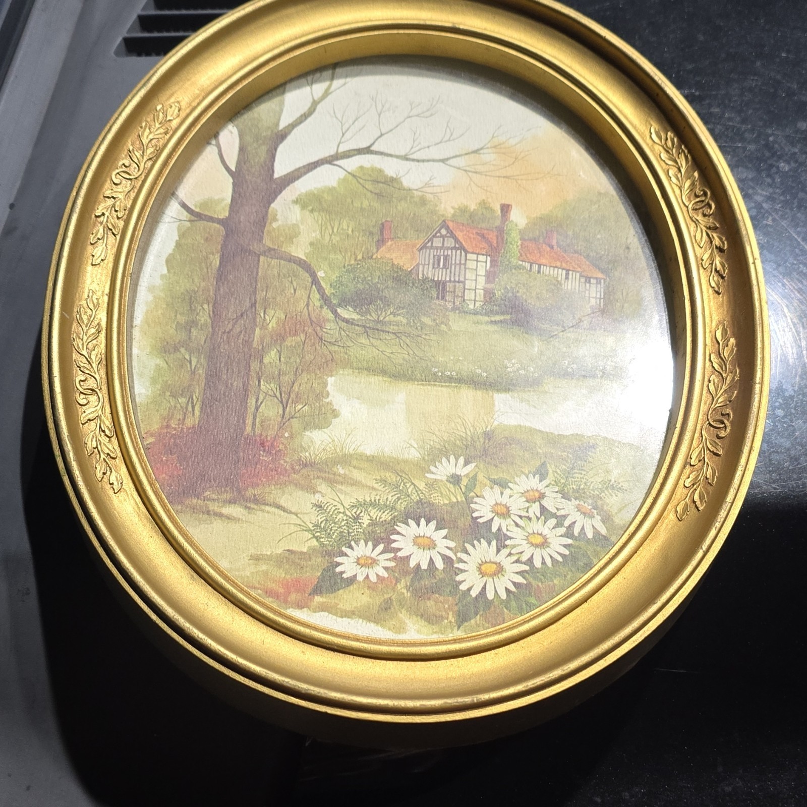 VINTAGE HOMCO HOME INTERIORS GOLD, OVAL FRAMED PICTURE COTTAGE STREAM