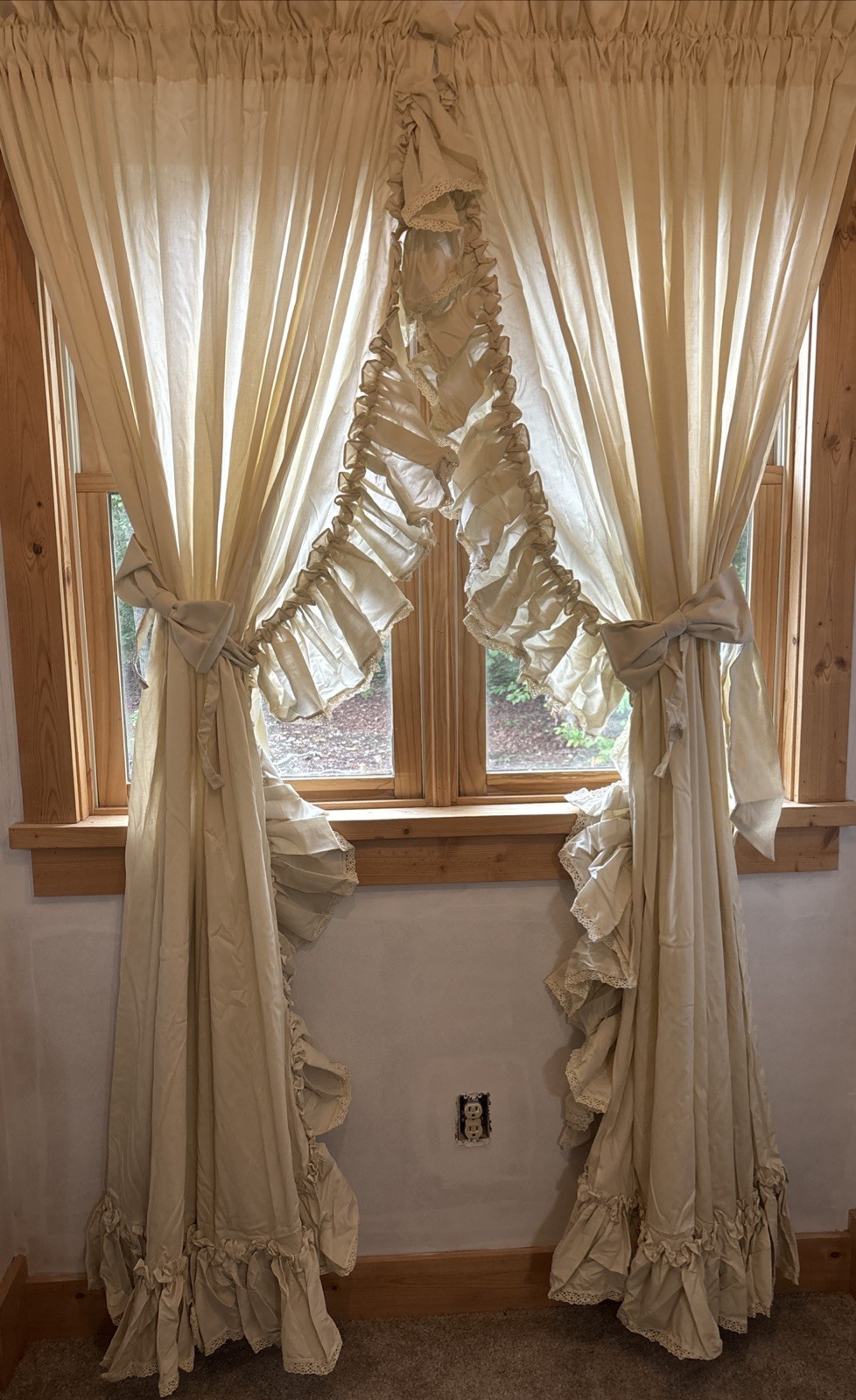 Vtg Croscill Curtains Country Ruffle 150x84 Style 7890 Pole Top Natural NIP NOS