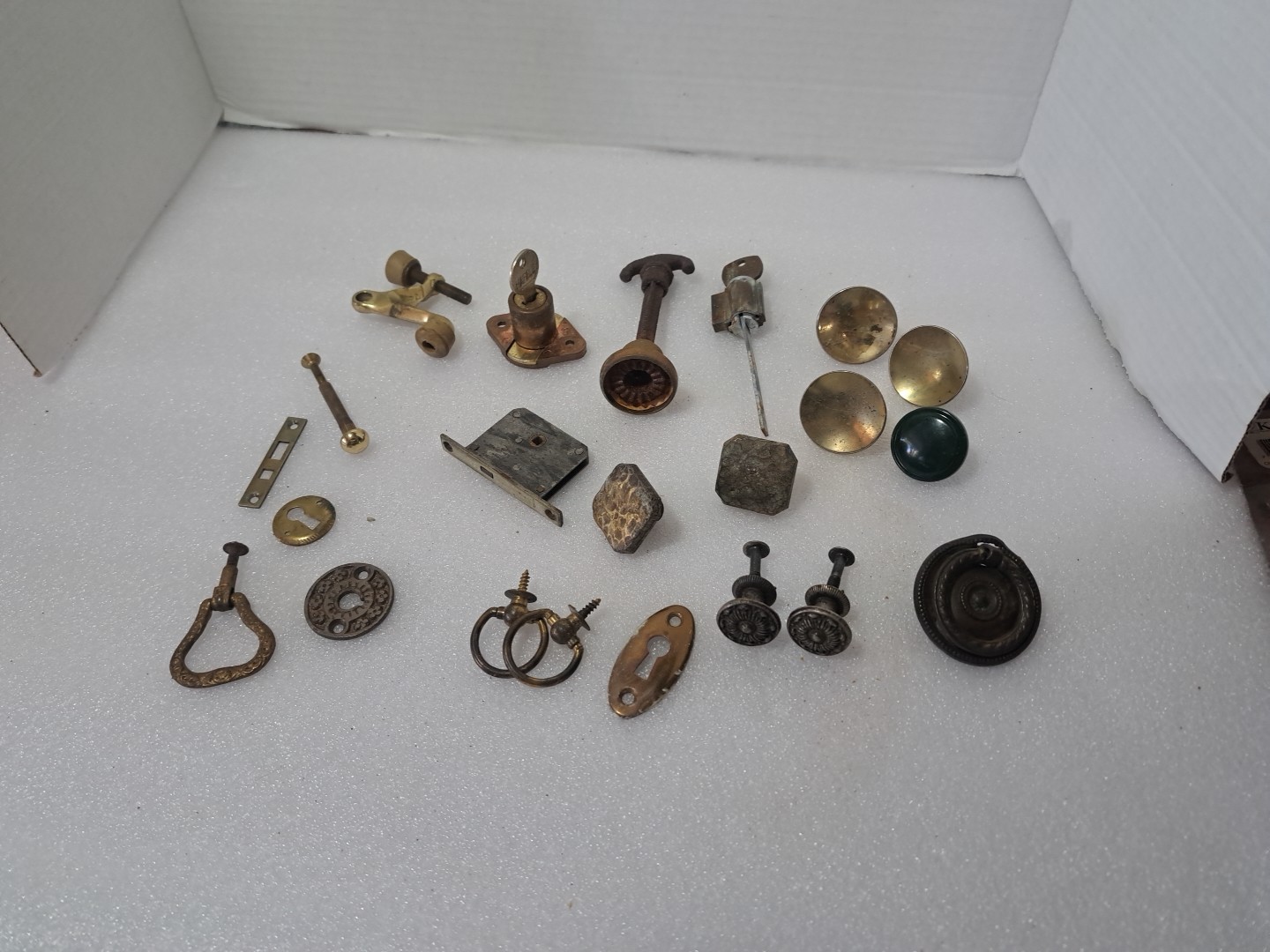 Vtg Salvage Metal Door Pulls Locks Knobs Backplates Drawer Hardware Escutcheon 