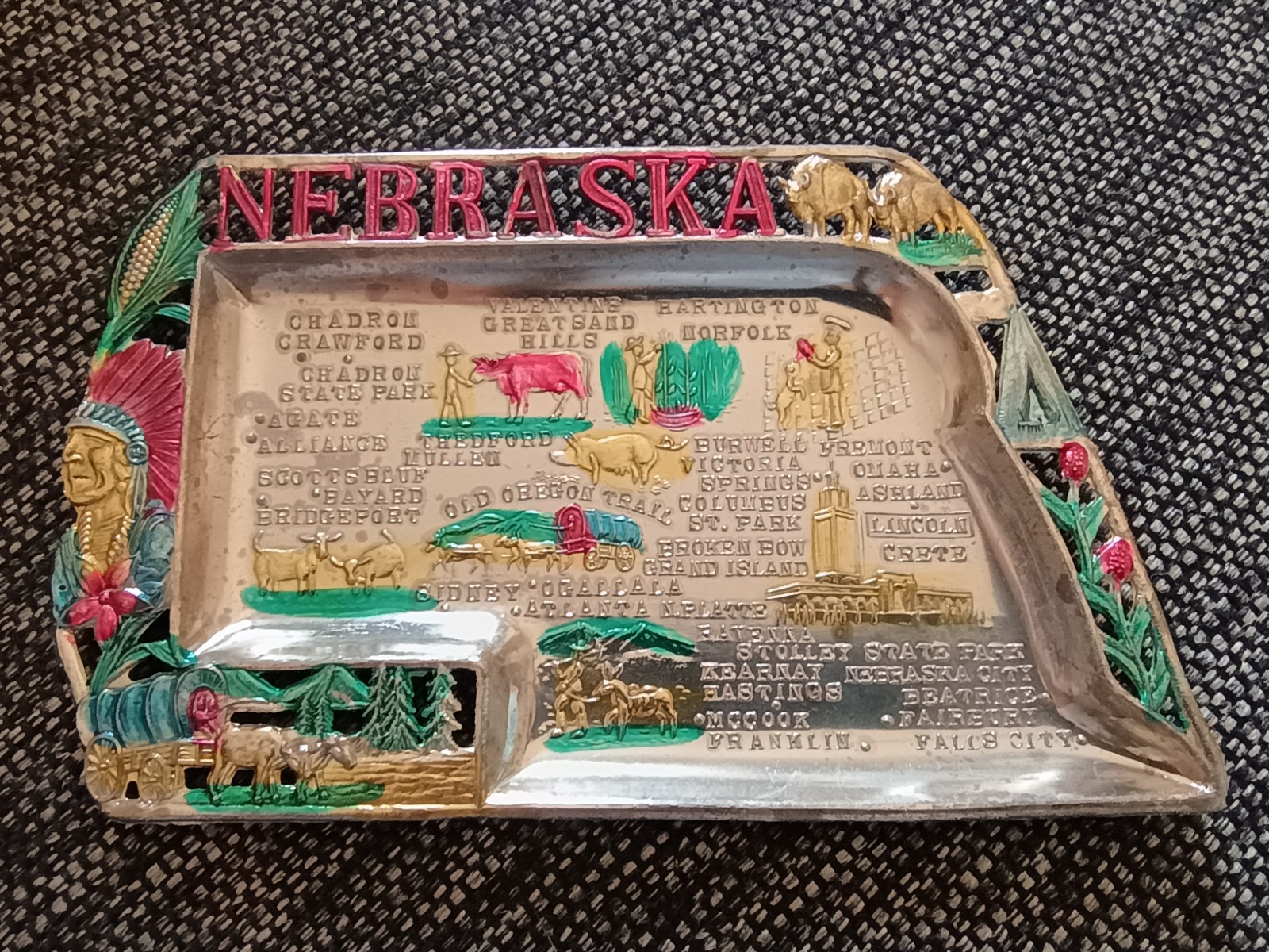 VINTAGE NEBRASKA Souvenir Metal Trinket Tray MAP Floral Corn Covered Wagon JAPAN