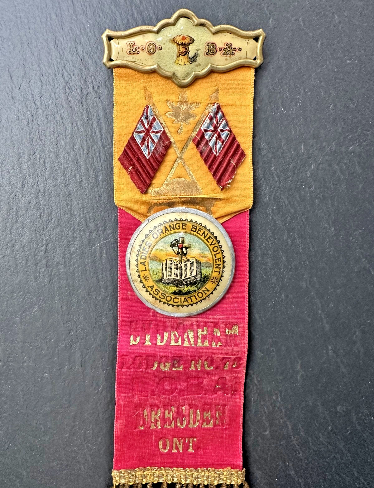 ANTIQUE LADIES ORANGE BENEVOLENT ASSOCIATION DRESDEN ONTARIO PIN RIBBON N98