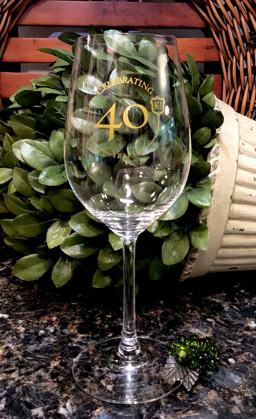 Kendall-Jackson CELEBRATING 40 YEARS Gold Foil Stölzle Lausitz Wine Glass ~ MINT