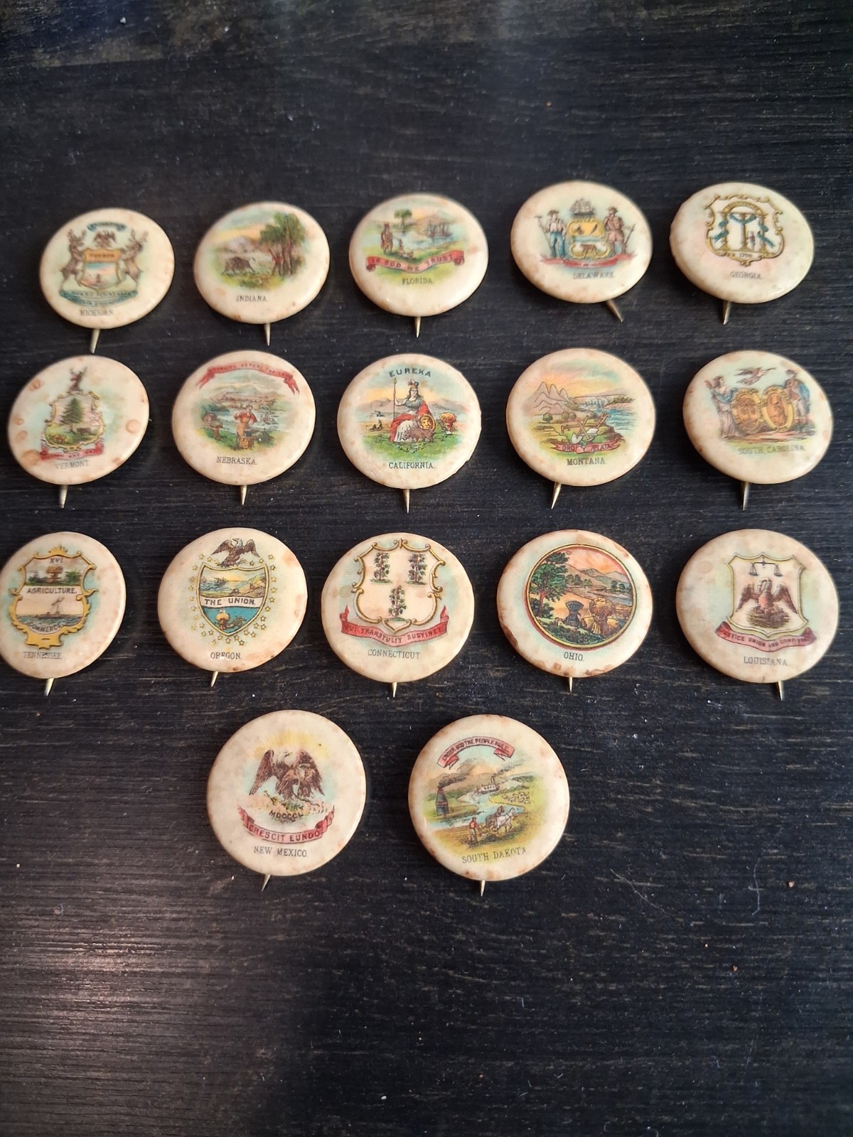 Lot of 17 Vintage Sweet Caporal U.S. State Seal Souvenir Pinback Buttons Pins