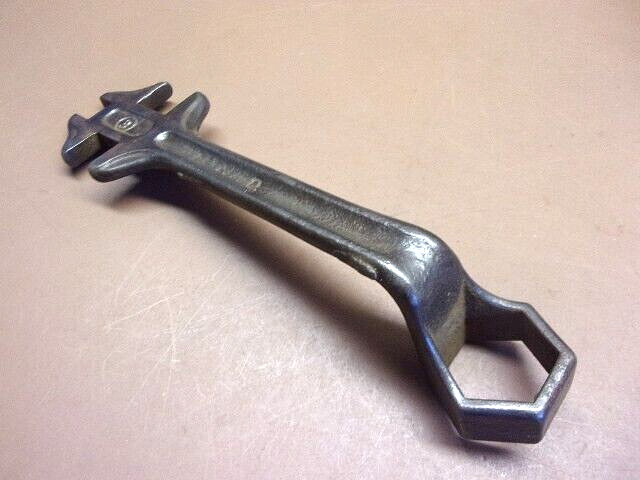 Vintage No. 3 Offset Implement Tractor Farm Wrench 8 1/2\