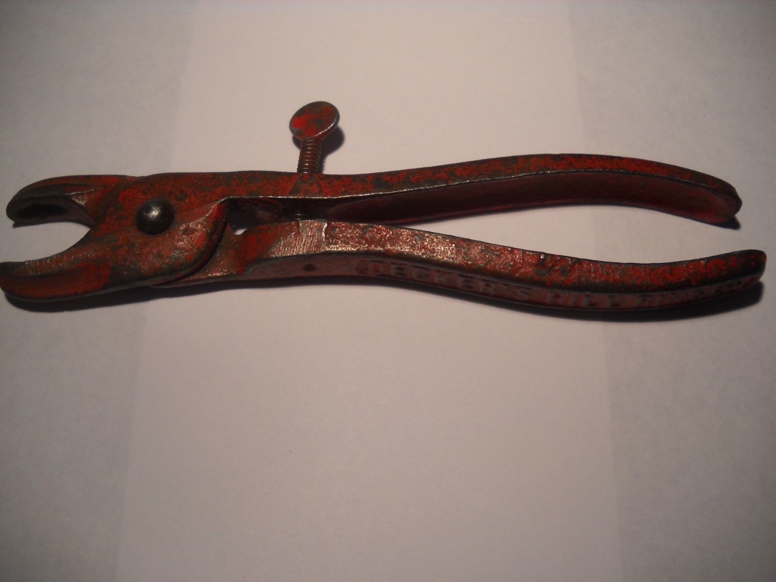 Decker Hill Ringer Pliers Red Hog Nose Ring Metal USA Vintage Hand Tool 6.5\