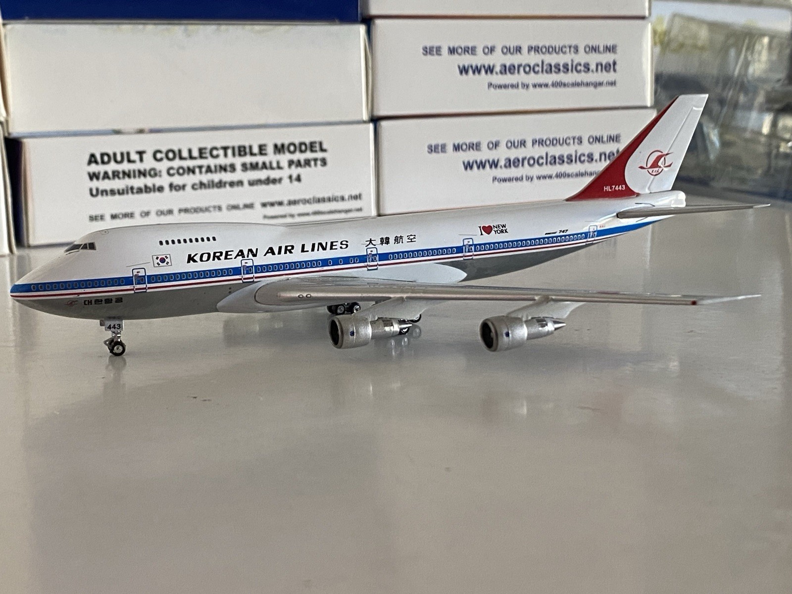 Phoenix Models Korean Air Boeing 747-200 1:400 HL7443 PH4KAL376 I Love New York