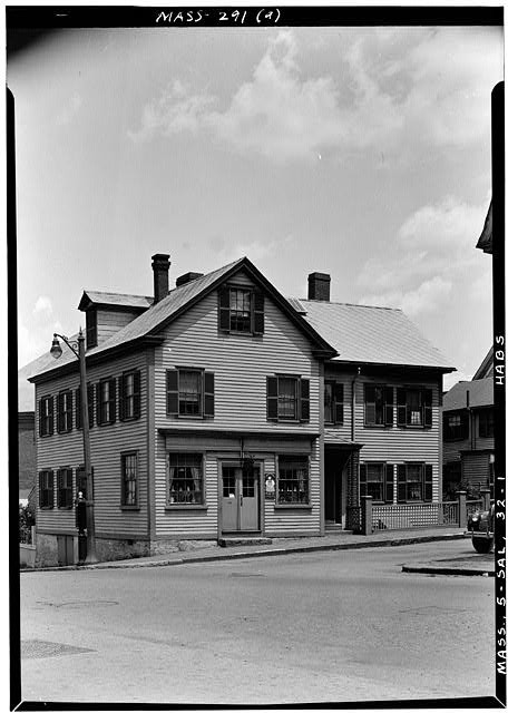 Photo:Salem Massachusetts Ship Chandler\'s Shop Federal North Streets 1799