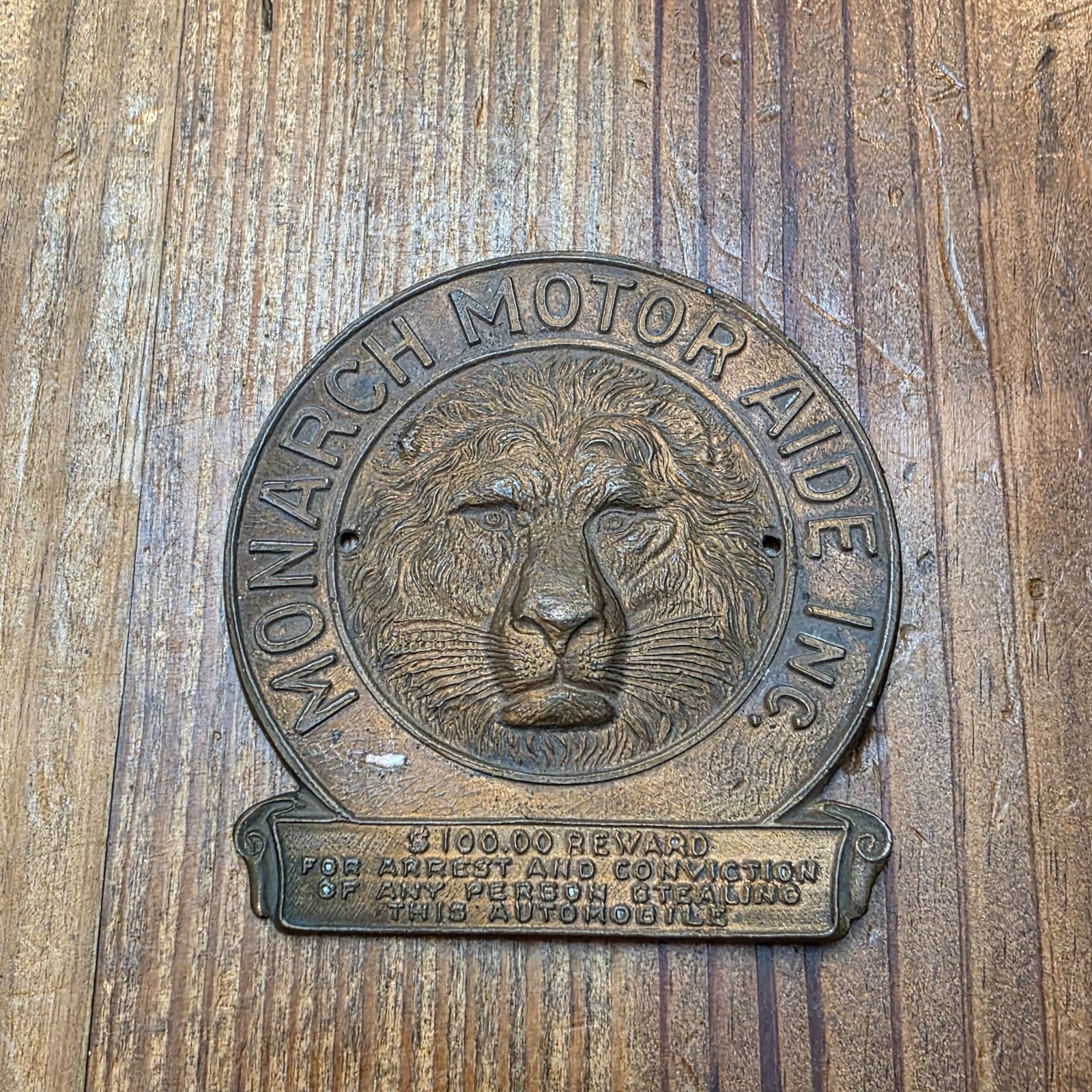 Antique Vintage Monarch Motor Aide Inc. Car Security Service Emblem Badge