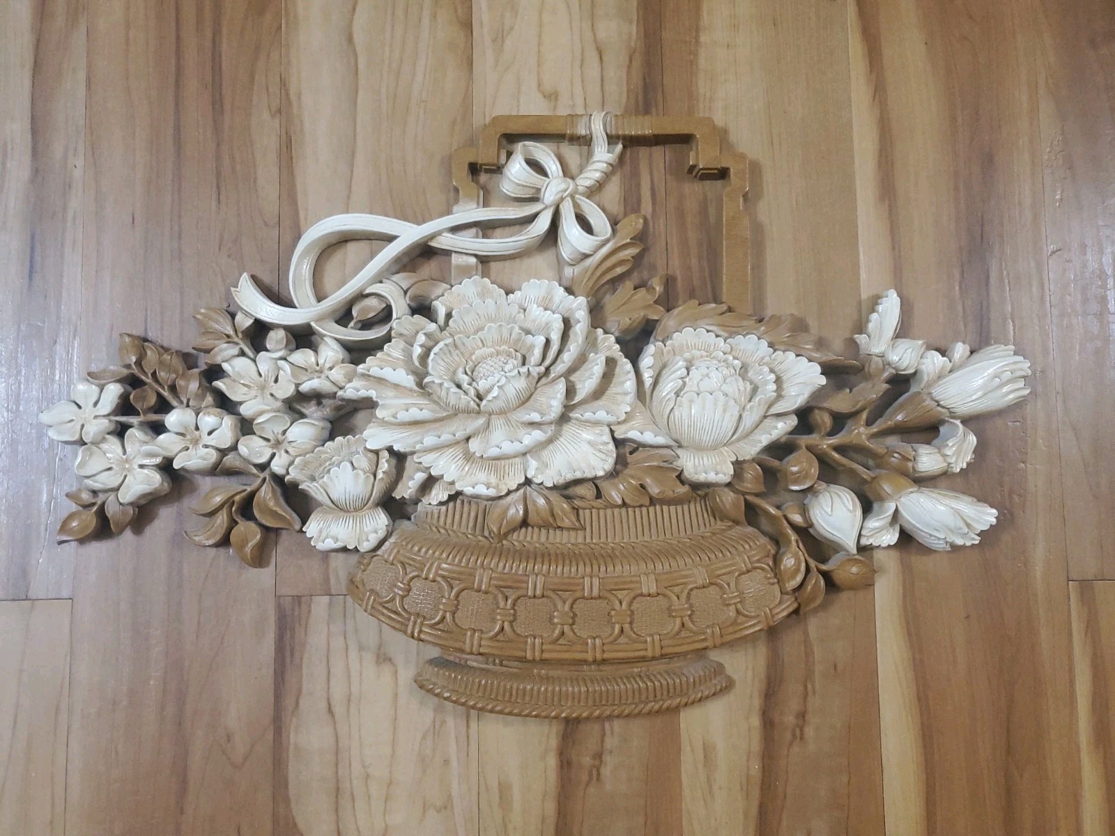 Vintage HOMCO Syroco USA Basket Of Flowers Wall Hanging #7605 Light Brown
