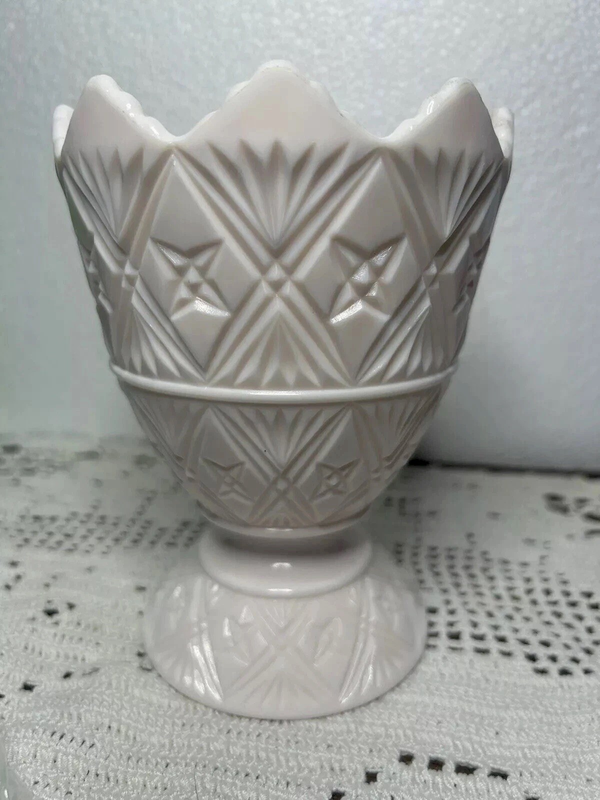 Vintage Napco Shell  Pink  6” Vase Pink milk glass