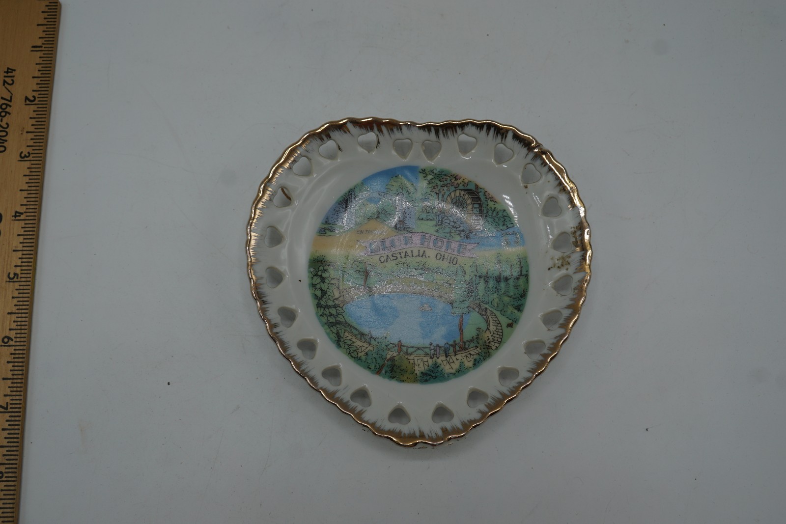 Vintage Blue Hole Castalia Ohio Souvenir Plate Heart Shaped Gold Trim Japan Vintage Blue Hole Castalia Ohio Souvenir Plate Heart Shaped Gold Trim Japan