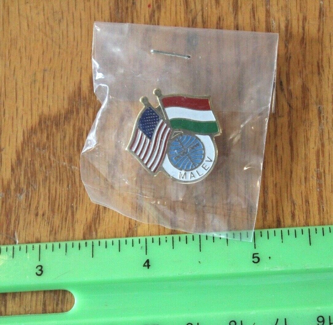 HUNGARY MALEV PAN AM AMERICAN PIN AIRWAYS AIRLINES RARE DOUBLE USA FLAGS VINTAGE