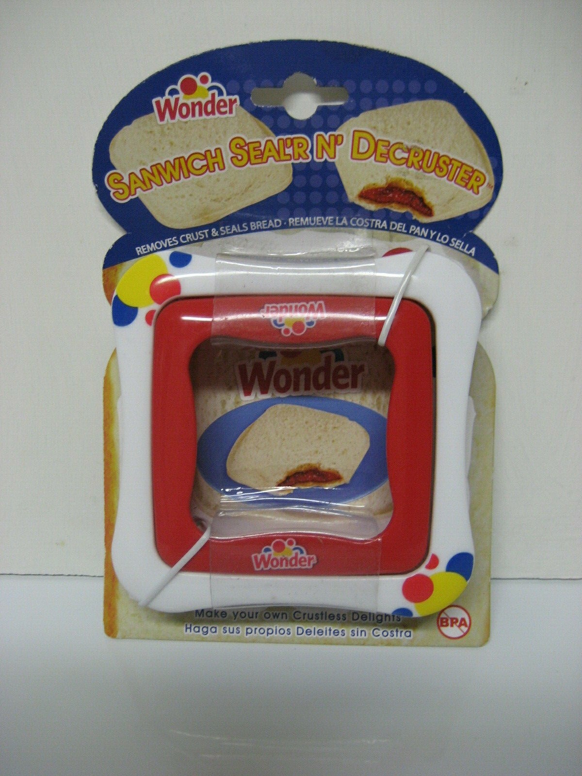 WONDER BREAD sanwich seal\'r n decruster, red  4x4\