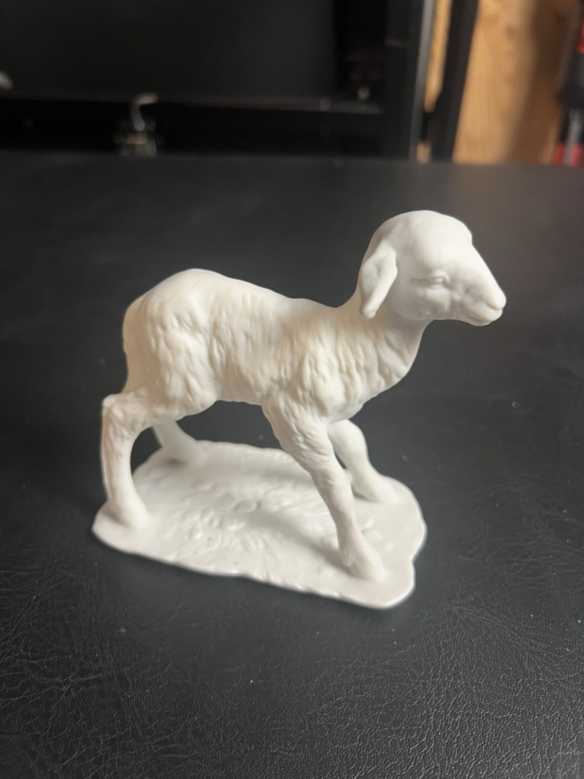 Vintage KAISER Porcelain White Lamb 607 Figurine W. Gawantka West Germany Jesus