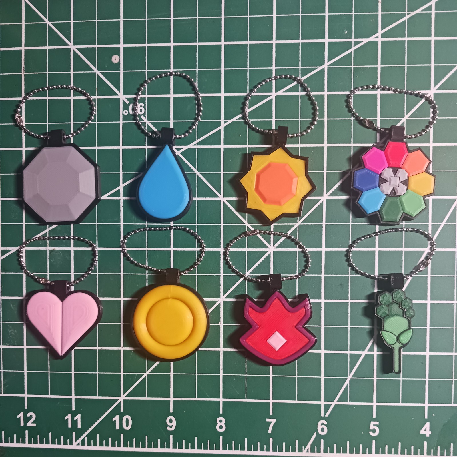 Pokémon Gen 1 Kanto Gym Badge Keychain Set, Multicolor Ball Chain Keyring