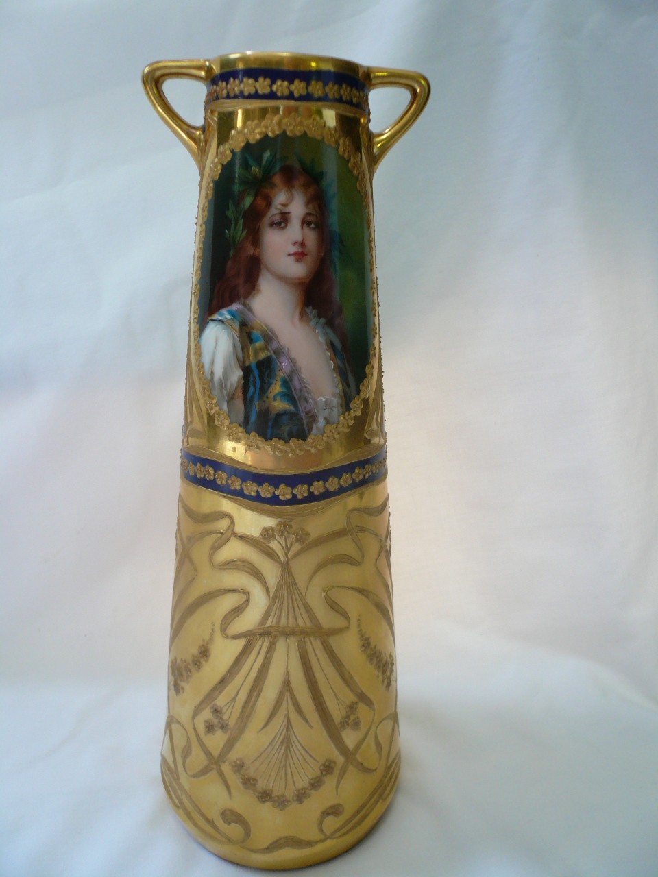DRESDEN HP PORCELAIN GILT& BLUE DBL HANDLED & DBL PORTRAIT RICHARD KLEMM 10 1/2 DRESDEN HP PORCELAIN GILT& BLUE DBL HANDLED & DBL PORTRAIT RICHARD KLEMM 10 1/2