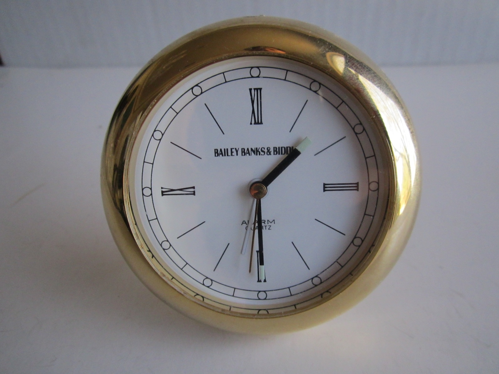 BAILEY BANKS & BIDDLE BRASS DESK CLOCK - TUB BN-12
