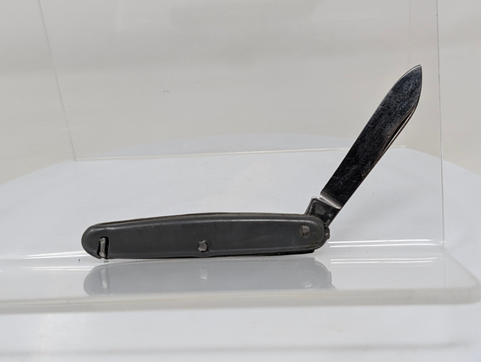 Vintage Thornton Single Blade Folding Pocket Knife Made in USA Vintage Thornton Single Blade Folding Pocket Knife Made in USA