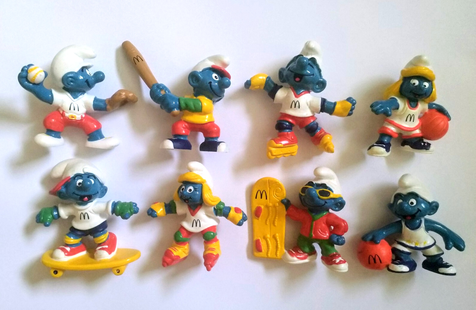 THE SMURFS SPORTS RUBBER FIGURINES SET PEYO MC DONALD'S GERMANY COLLECTIBLE