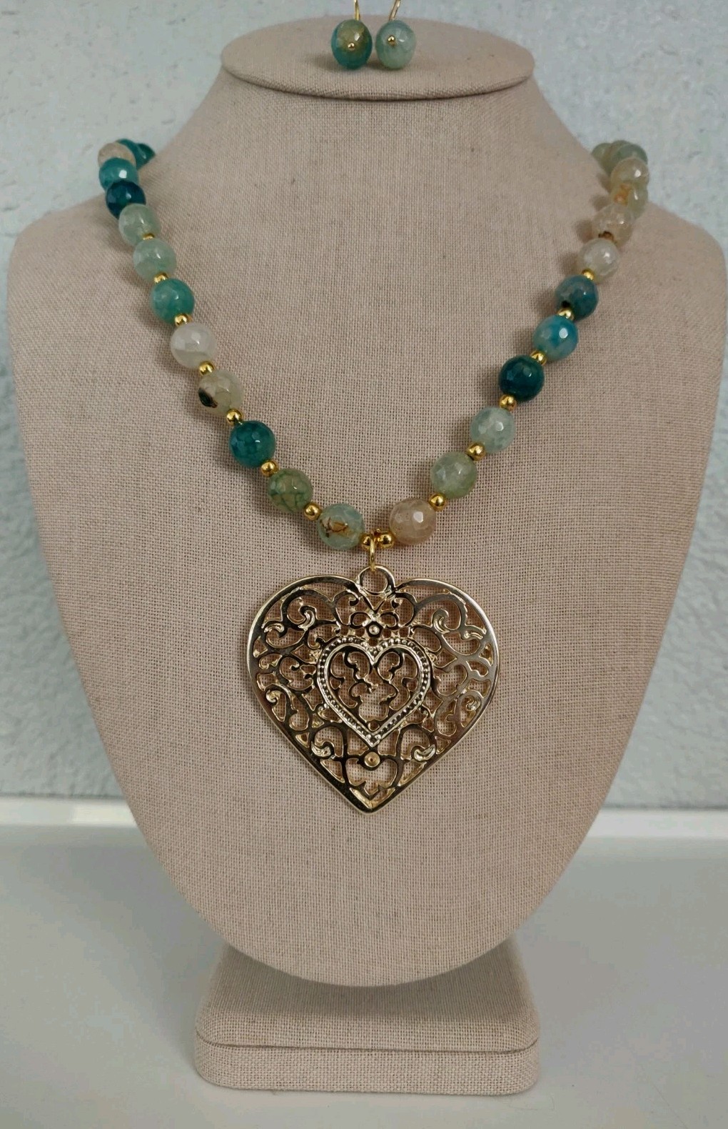 collar de agata verde chapa ,artesanal mexicano,green Necklace agates,hand Made.