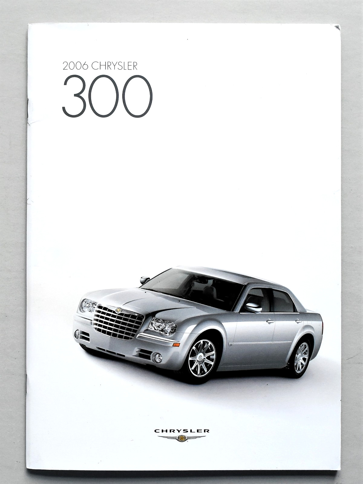 ORIGINAL 2006 CHRYSLER 300 SALES BROCHURE CATALOG ~ 46 PAGES ~ 8