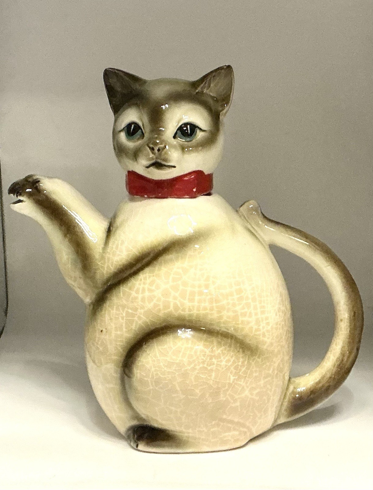 Sitting Siamese Cat Teapot Ceramic Kasuga Ware 1940-50s Cat Lovers/Collectors