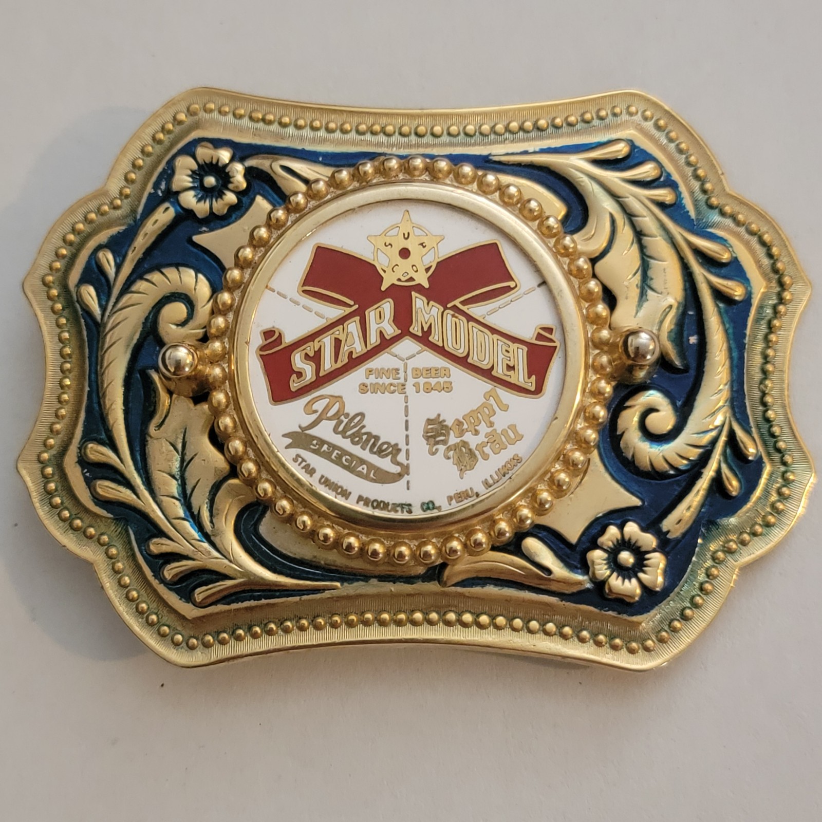 STAR UNION BREWING Beer Advertising Buckle Peru IL Star Model. Rare