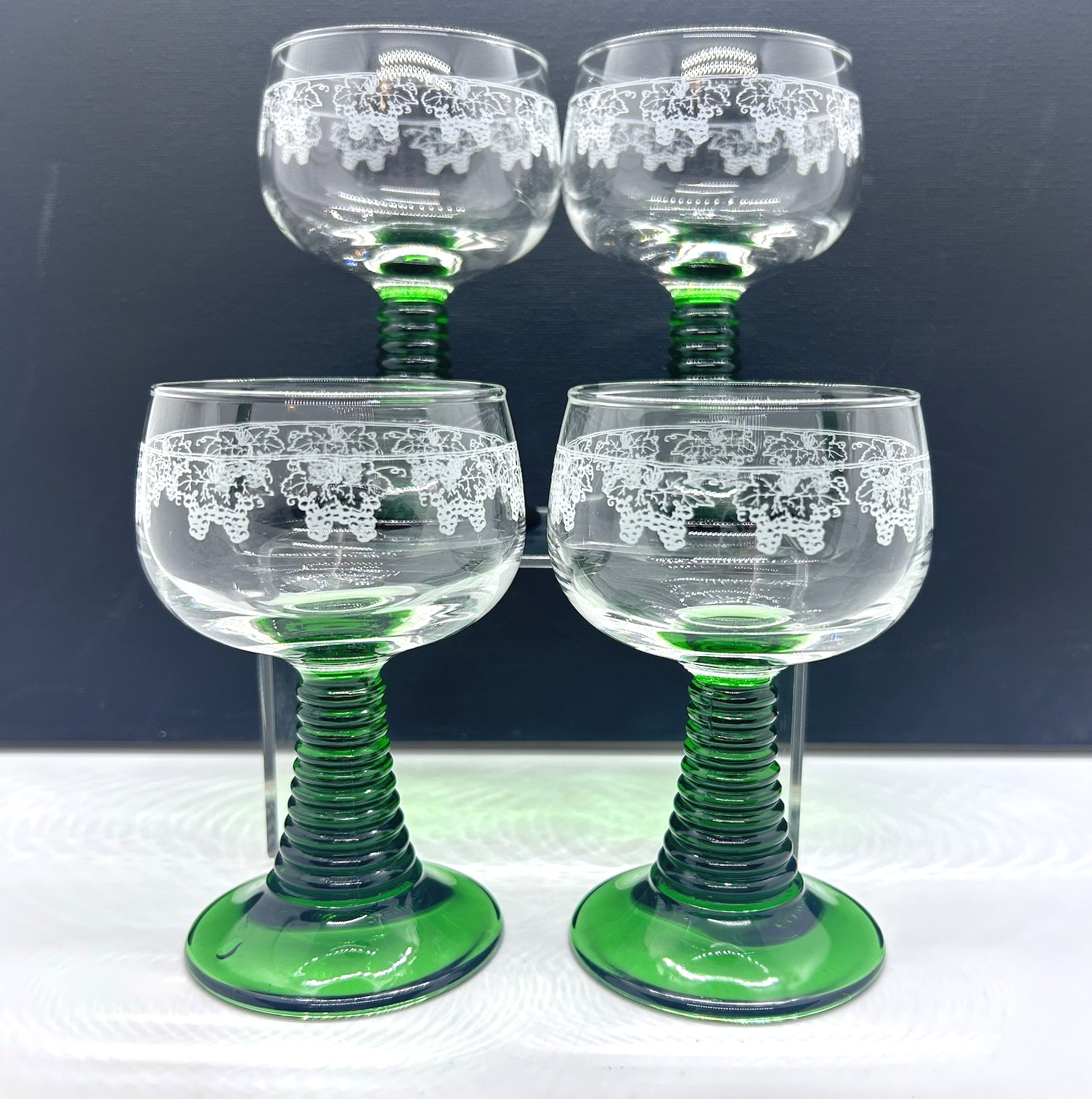 Vtg German Roemer Hock Wine Glasses Green Beehive Stem Etched Grape -Set 4 4.75\