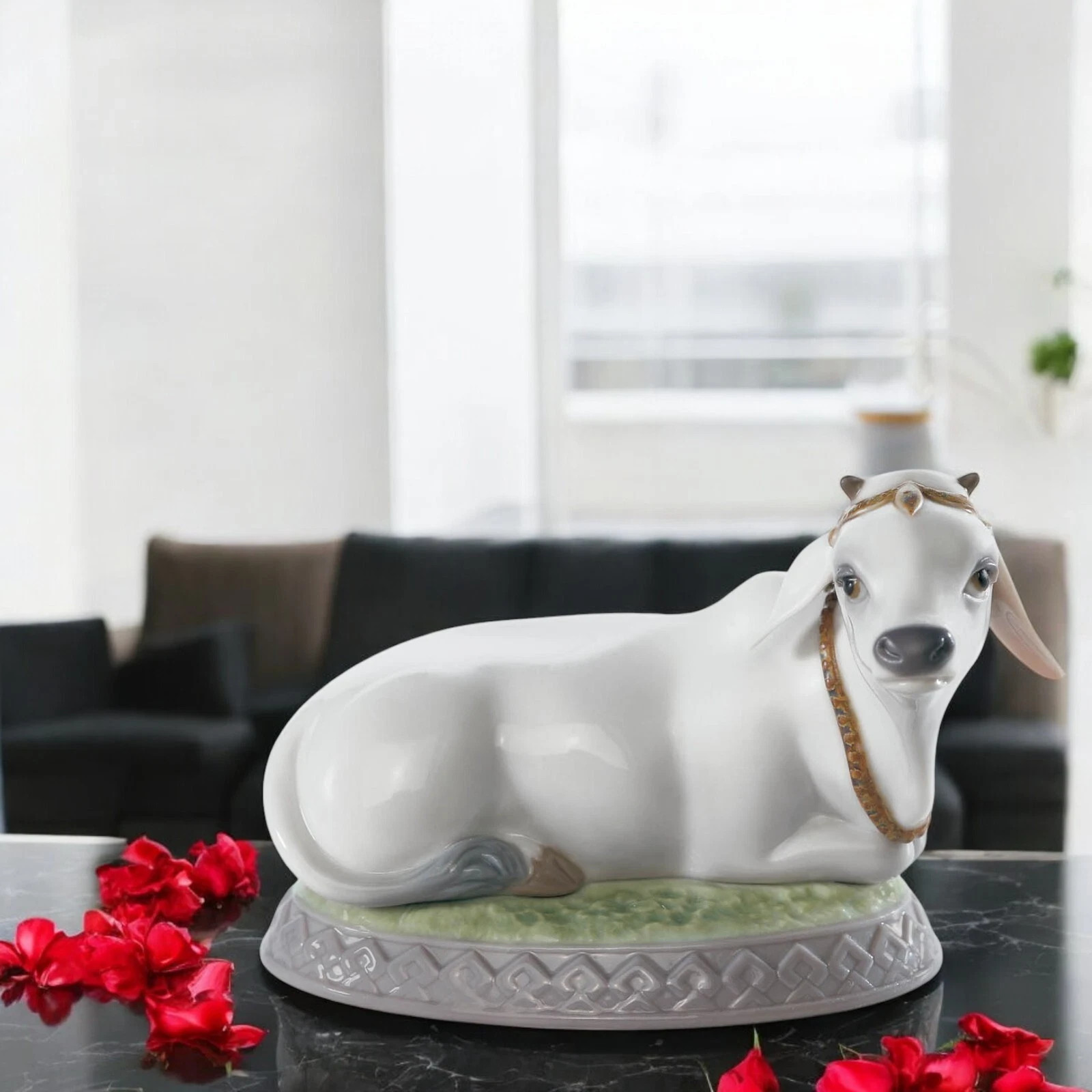 LLADRO SACRED COW FIGURINE #8123 BRAND NIB HINDUISM RELIGIOUS WHITE SAVE$$ F/SH