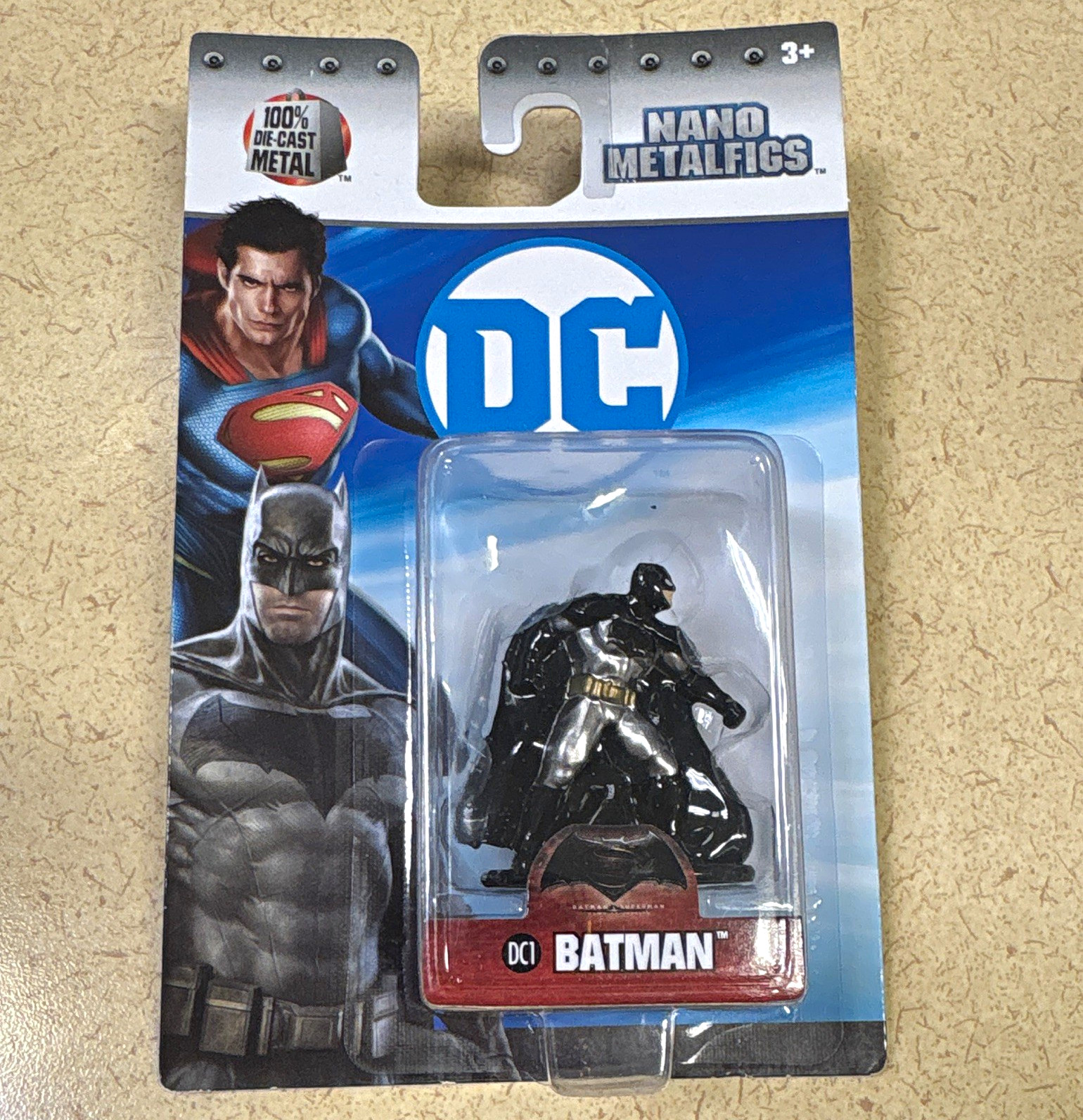 Jada Toys DC Nano Metalfigs Batman 1:32 Die-Cast Metal Figurine Boxed Jada Toys DC Nano Metalfigs Batman 1:32 Die-Cast Metal Figurine Boxed