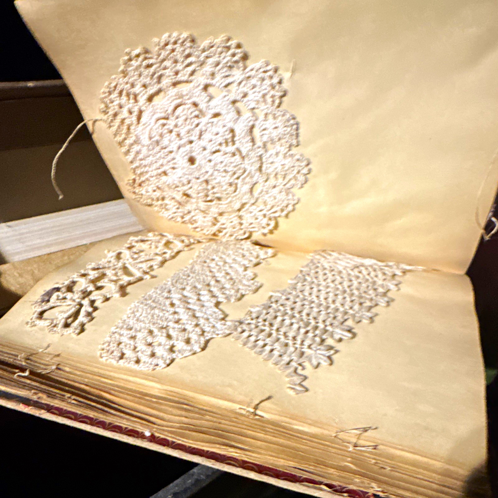 Antique/Vintage Scrapbook Album w/ Lace Doilies & Cutwork Pieces, Marbled Cover