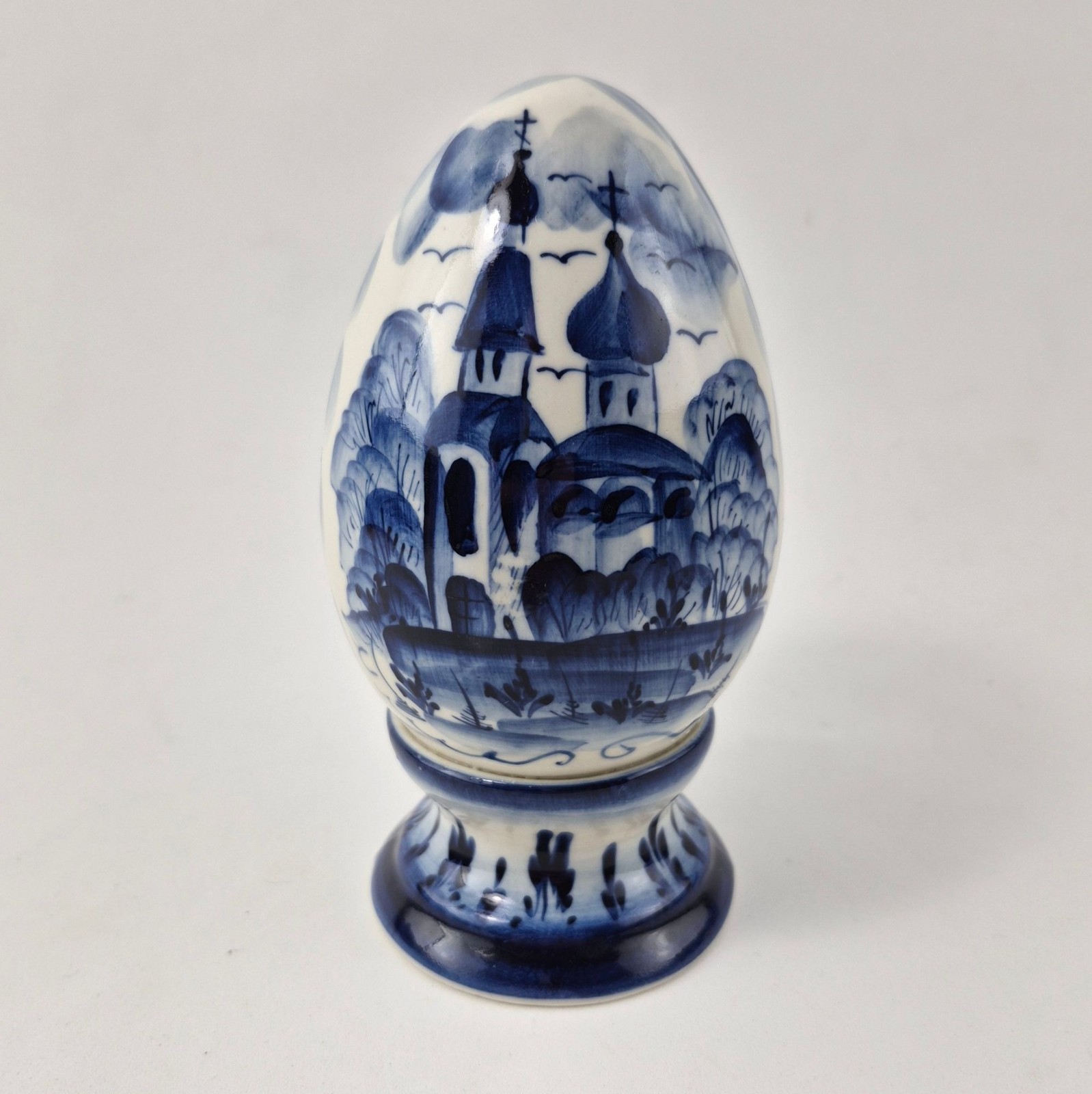 Authentic Gzhel Russian HandPainted Porcelain Egg Ornament Figurine Blue & White