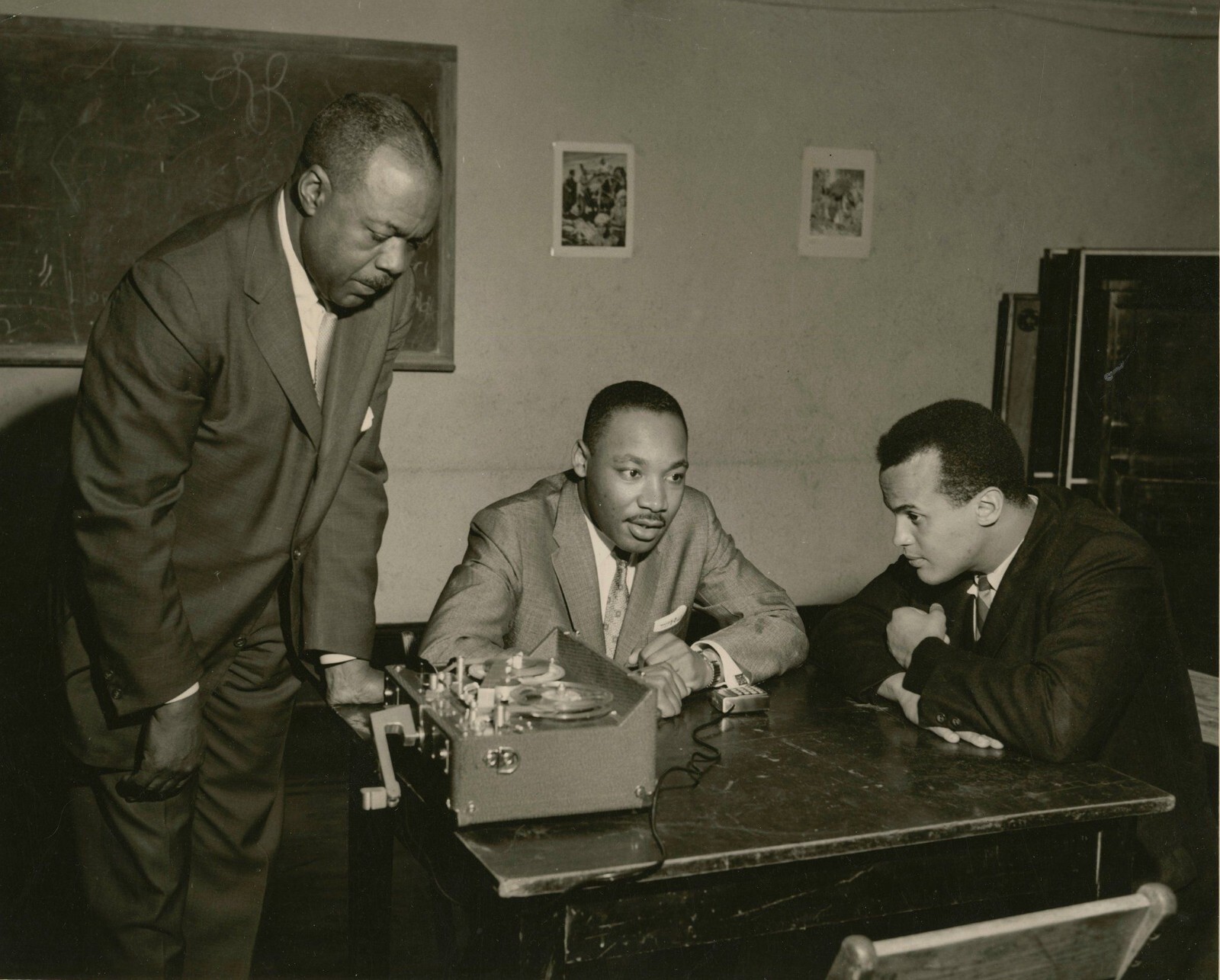 Harry Belafonte Martin Luther King Jr. & George Goodman Picture Photo 6\ Harry Belafonte Martin Luther King Jr. & George Goodman Picture Photo 6\