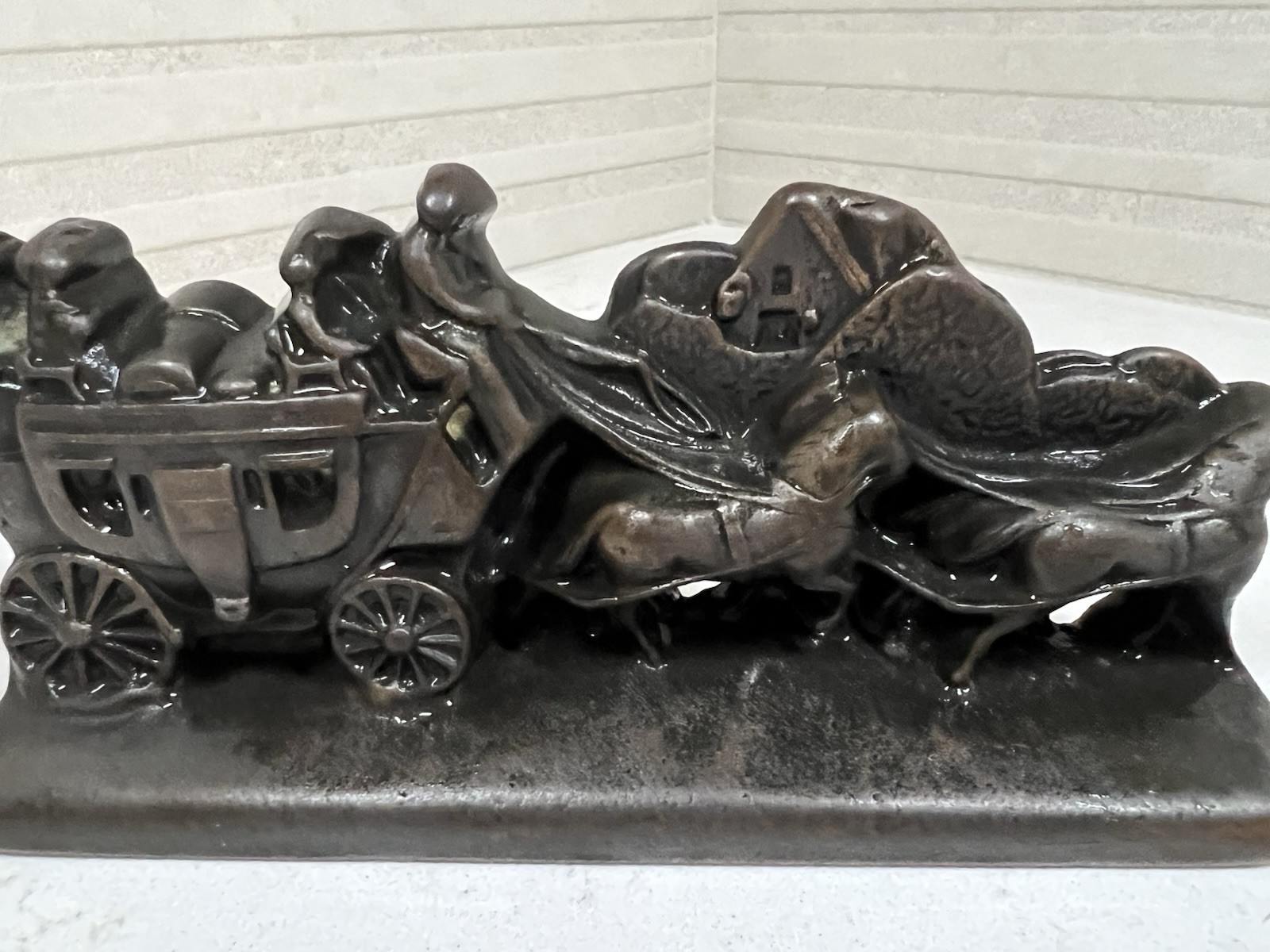 Antque Very Heavy Vintage Bronze JUDD Stage Coach Western BOOKEND Numbered