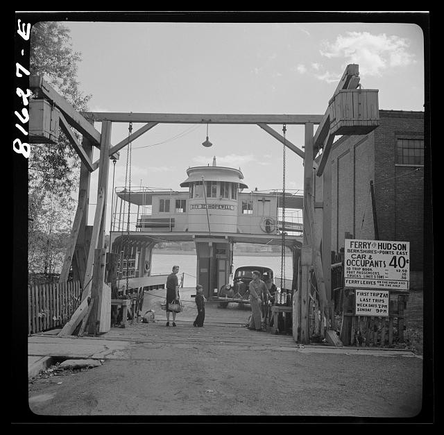 Photo:Hudson New York Athens New York Ferry Landing 1941 car ferry