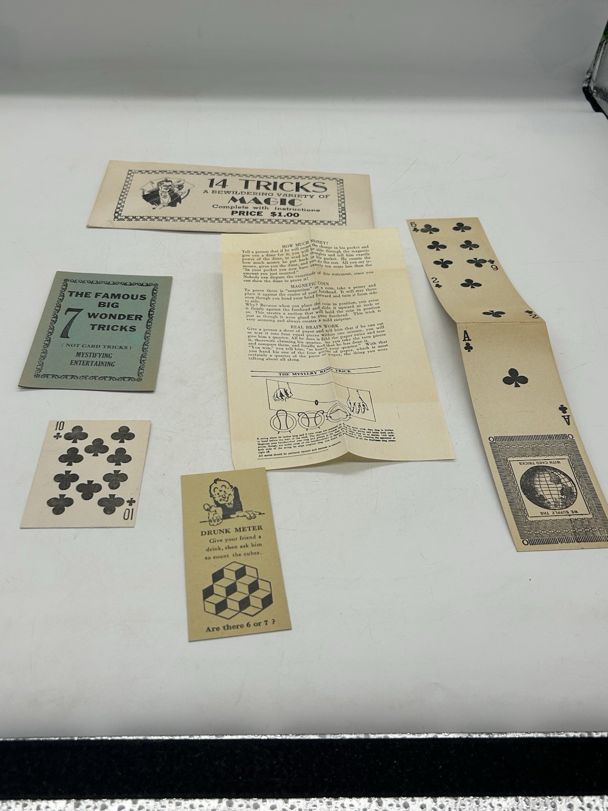 Vintage Magician's Bewildering Trick Deck 14 Tricks With Instructions Vintage Magician's Bewildering Trick Deck 14 Tricks With Instructions