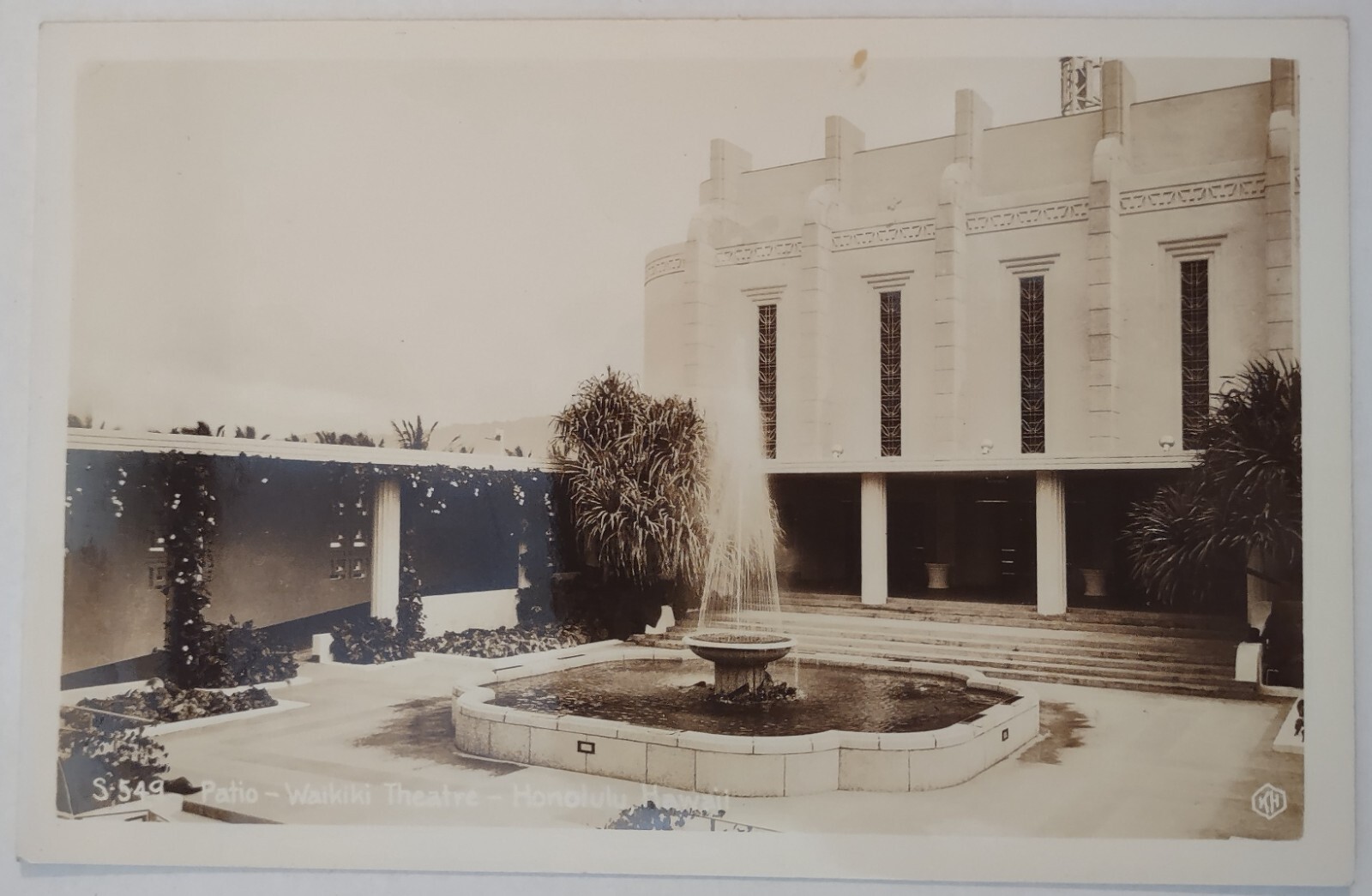 Vintage Postcard Patio Waikiki Theatre Honolulu Hawaii RPPC AA36