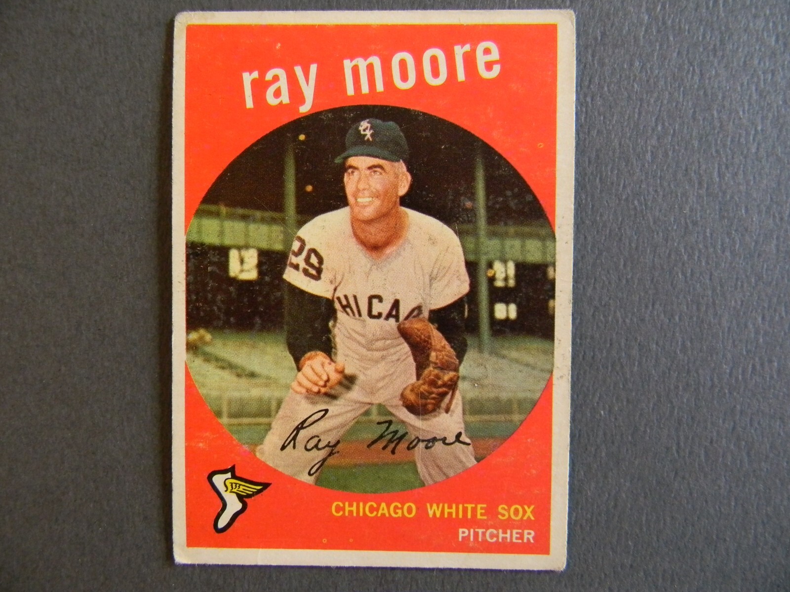 1959 Topps Baseball Card 293 Ray Moore