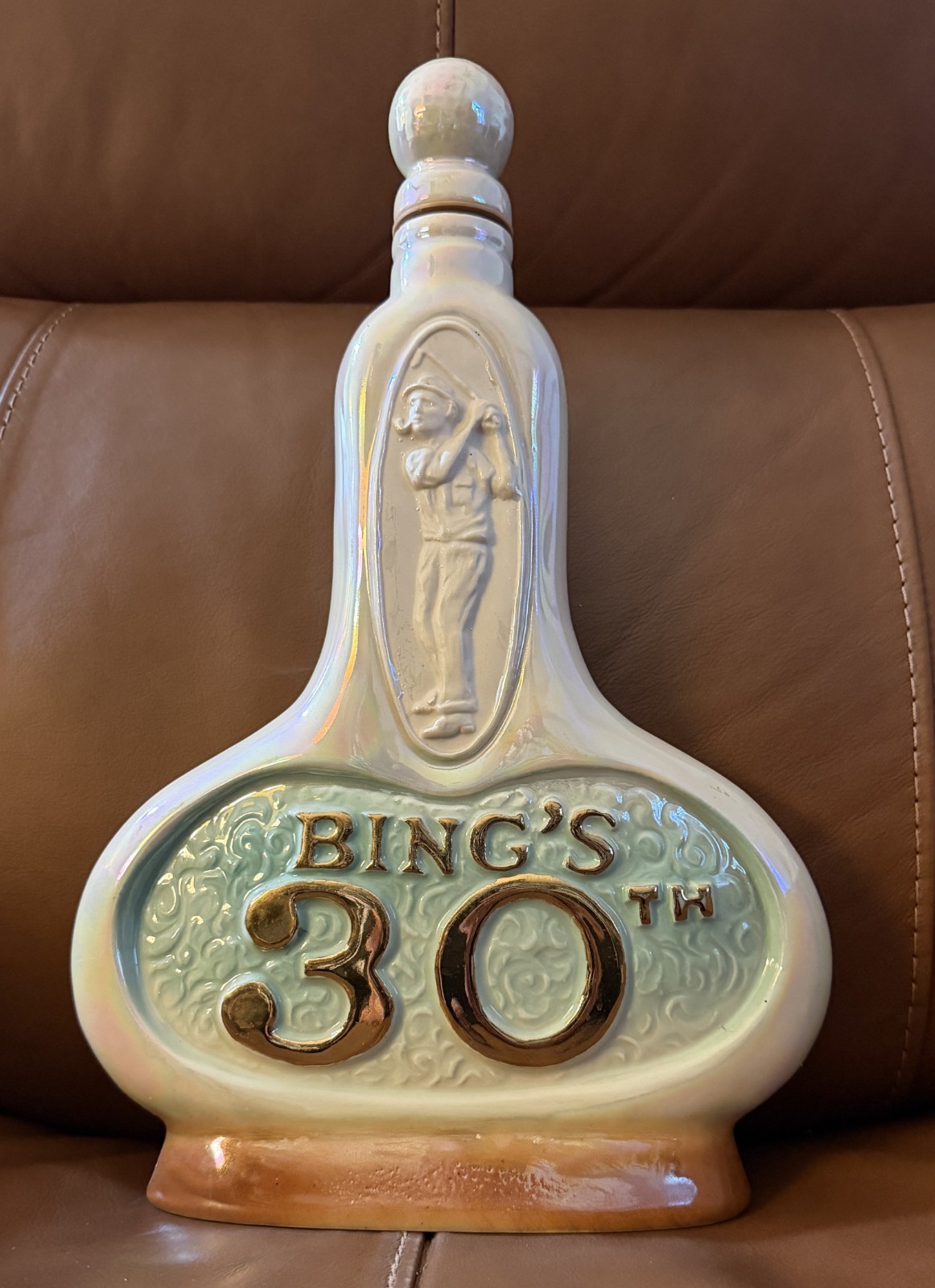 VINTAGE JIM BEAM BING CROSBY 30th ANNIVERSARY NATIONAL PRO-AM GOLF DECANTER VINTAGE JIM BEAM BING CROSBY 30th ANNIVERSARY NATIONAL PRO-AM GOLF DECANTER