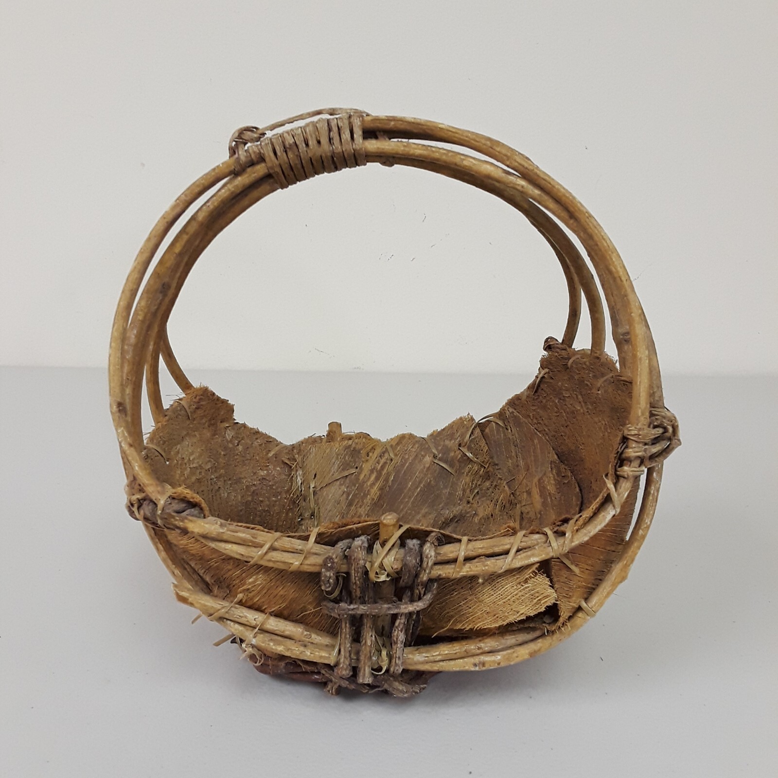 VTG American Indian Hand Basket Branch Handle & Bark Northern Plains Indigenous VTG American Indian Hand Basket Branch Handle & Bark Northern Plains Indigenous