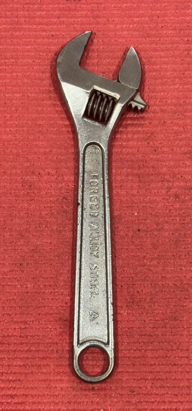 Vintage UTICA Tools 91-8 8\ Vintage UTICA Tools 91-8 8\