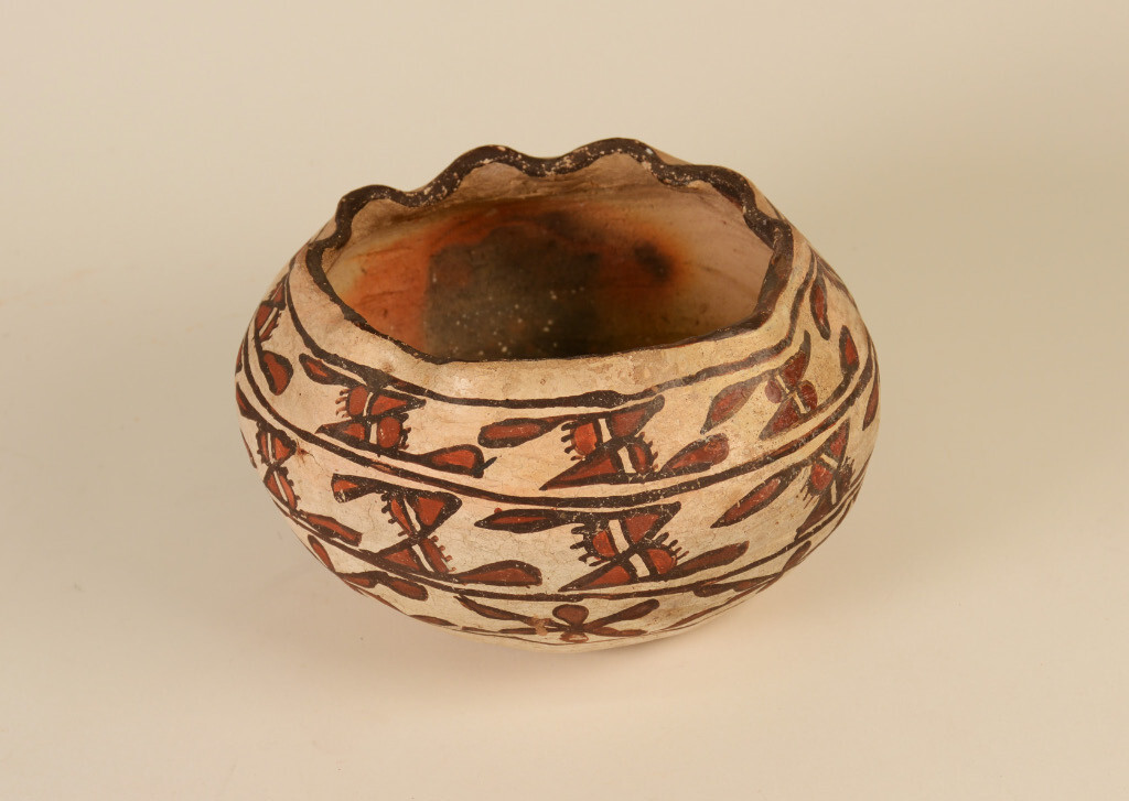 Historic Pottery Zuni Bowl with Scalloped Rim   ca 1890  4\