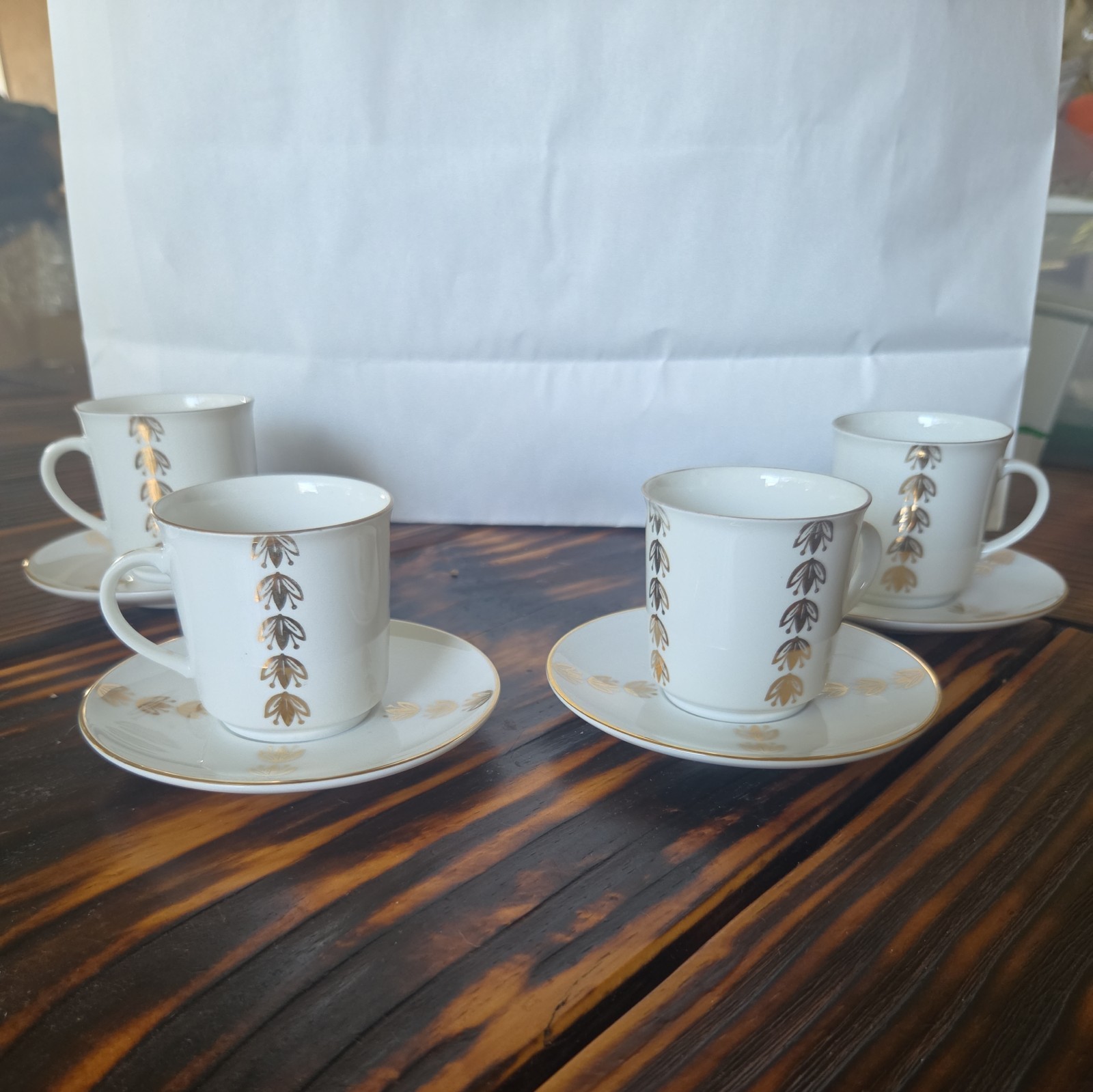 Winterling Roslau Bavaria China Set 4 Small Tea Cups Demitasse Saucers Germany